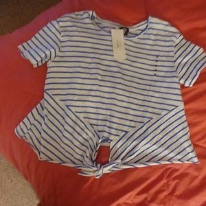 T shirt red and blue stripes